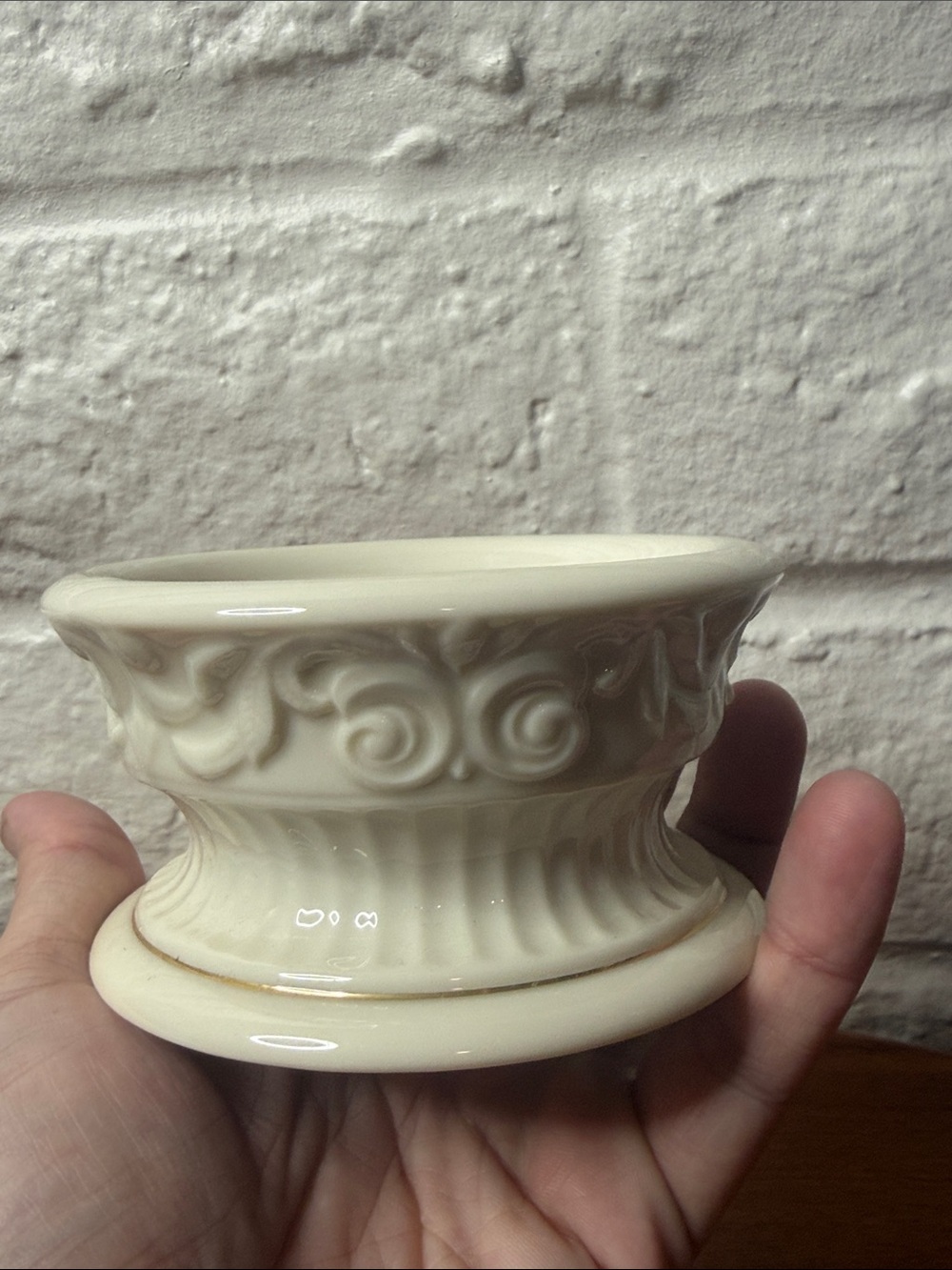 Lenox Candle-Holder w/Gold Trim Versailles 4" in Diameter & 2" Tall Made in USA